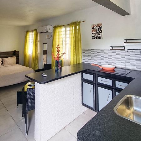 Cattleya Flor Hotel Oranjestad  Exterior photo