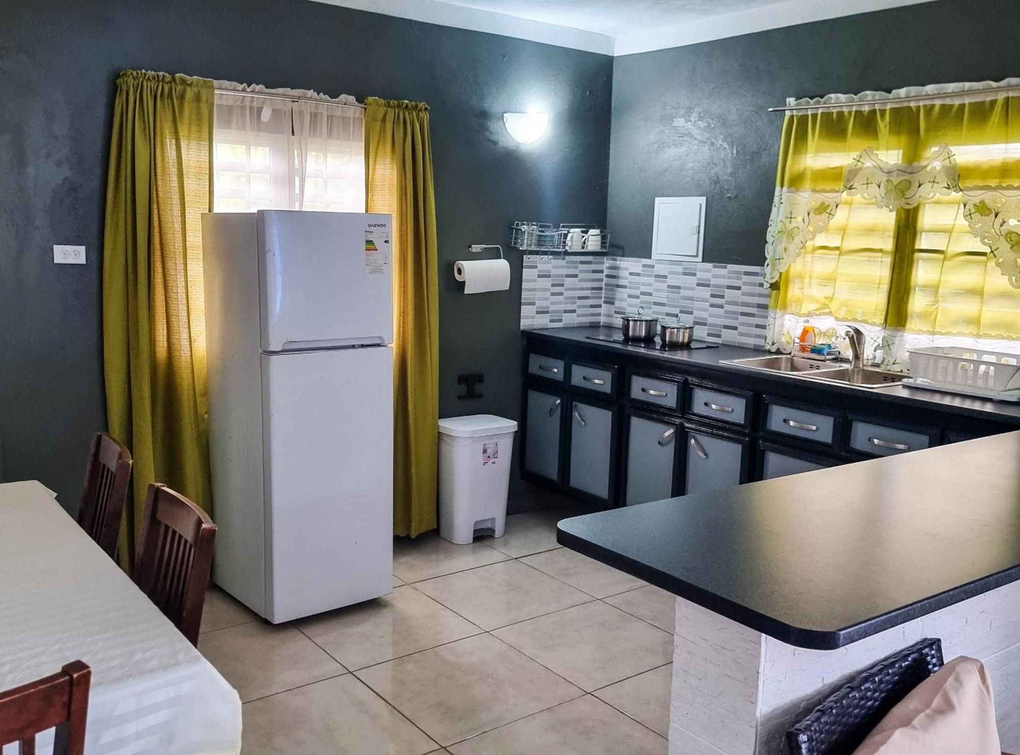 Cattleya Flor Hotel Oranjestad  Exterior photo